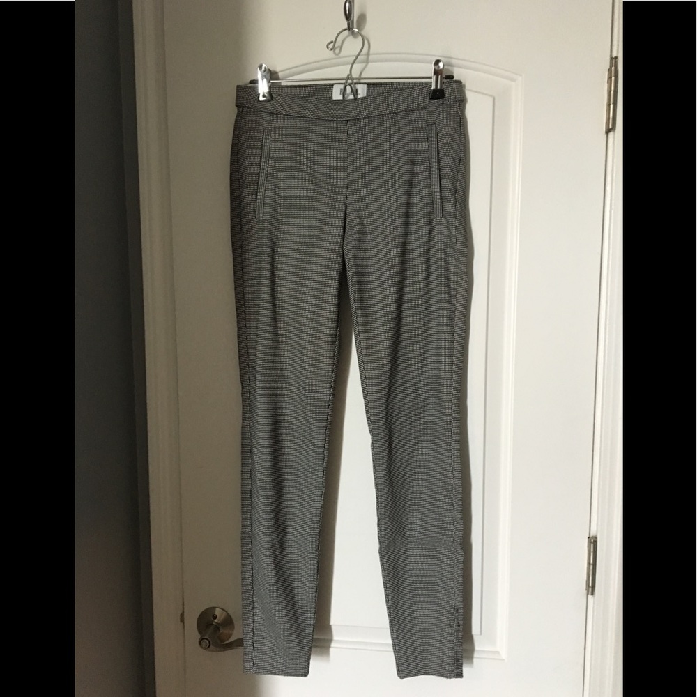 Elle gingham skinny stretch pants. NWOT